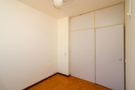 Casa à venda com 500m², 4 quartos e 4 vagas Casa à venda com 500m², 4 quartos e 4 vagasQuarto 1