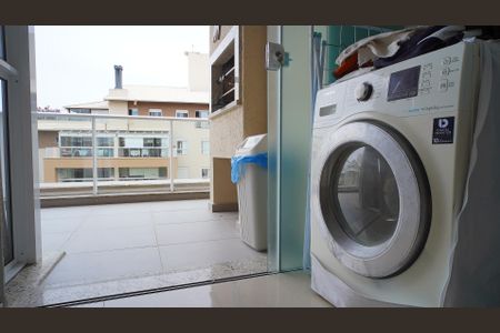 Apartamento para alugar com 113m², 3 quartos e 2 vagas Apartamento para alugar com 113m², 3 quartos e 2 vagasÁrea de serviço