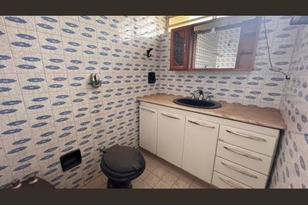 Casa à venda com 252m², 3 quartos e 4 vagas Casa à venda com 252m², 3 quartos e 4 vagasBanheiro da Suíte