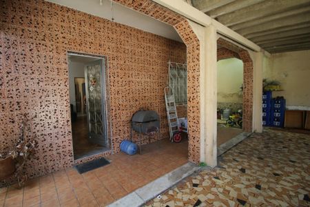 Casa para alugar com 360m², 4 quartos e 3 vagasVaranda e garagem