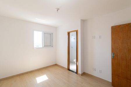 Casa de condomínio à venda com 118m², 2 quartos e 2 vagas Casa de condomínio à venda com 118m², 2 quartos e 2 vagasSuíte 2