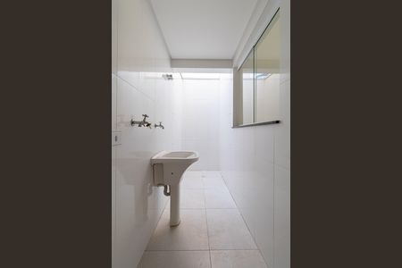 Casa de condomínio à venda com 118m², 2 quartos e 2 vagas Casa de condomínio à venda com 118m², 2 quartos e 2 vagasÁrea de Serviço