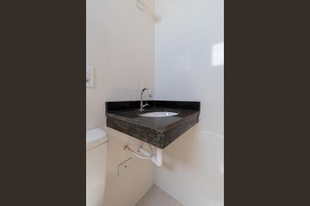 Casa de condomínio à venda com 118m², 2 quartos e 2 vagas Casa de condomínio à venda com 118m², 2 quartos e 2 vagasBanheiro Suíte 2