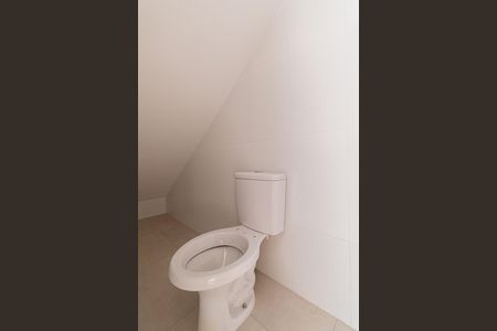 Casa de condomínio à venda com 117m², 2 quartos e 2 vagasLavabo