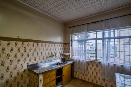 Casa à venda com 217m², 2 quartos e 3 vagas Casa à venda com 217m², 2 quartos e 3 vagasCozinha