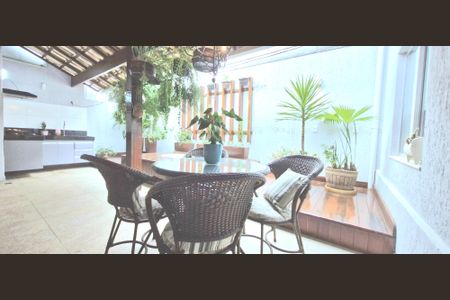 Casa à venda com 87m², 3 quartos e 2 vagasÁrea comum - Churrasqueira