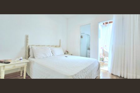 Casa à venda com 87m², 3 quartos e 2 vagasSuíte