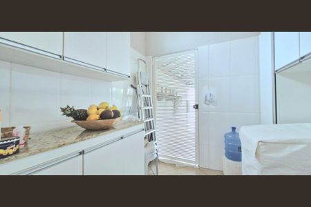 Casa à venda com 87m², 3 quartos e 2 vagasÁrea de Serviço