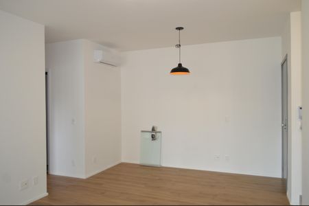 Apartamento à venda com 66m², 2 quartos e 1 vagaSala