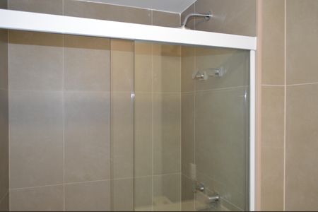 Apartamento à venda com 66m², 2 quartos e 1 vagaBanheiro Social