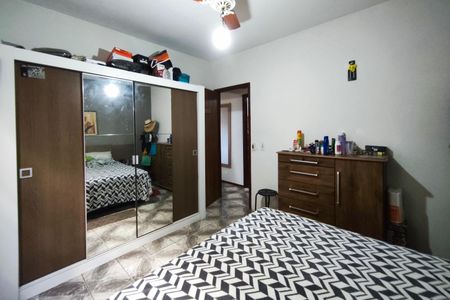 Casa à venda com 125m², 3 quartos e 3 vagas Casa à venda com 125m², 3 quartos e 3 vagasQuarto 1