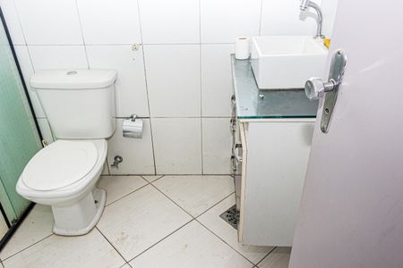 Casa à venda com 126m², 3 quartos e sem vaga Casa à venda com 126m², 3 quartos e sem vagaBanheiro