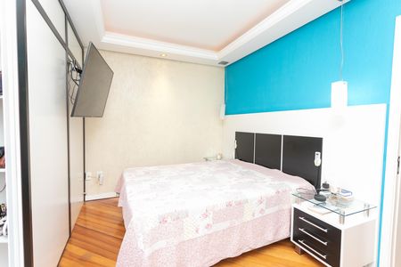 Casa à venda com 326m², 4 quartos e 2 vagasSuíte 3