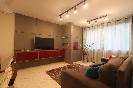 Apartamento à venda com 81m², 2 quartos e 2 vagasSala
