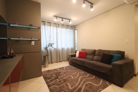 Apartamento à venda com 81m², 2 quartos e 2 vagasSala