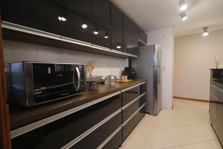 Apartamento à venda com 81m², 2 quartos e 2 vagasCozinha