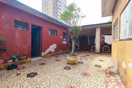 Casa à venda com 380m², 3 quartos e 4 vagas Casa à venda com 380m², 3 quartos e 4 vagasQuintal