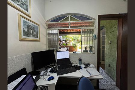 Casa à venda com 350m², 8 quartos e 2 vagasQuarto 8