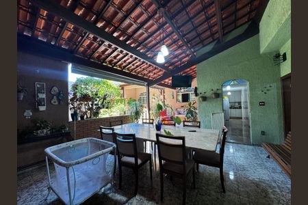 Casa à venda com 350m², 8 quartos e 2 vagasVaranda