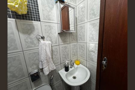 Casa à venda com 350m², 8 quartos e 2 vagasBanheiro 5
