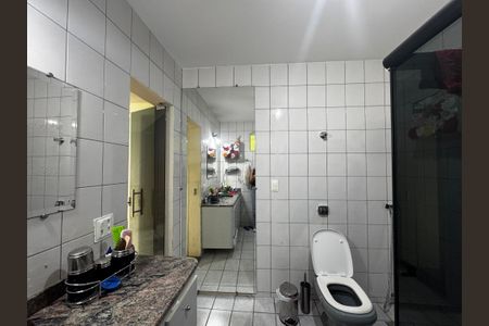 Casa à venda com 350m², 8 quartos e 2 vagasBanheiro 1 - suíte master