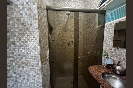Casa à venda com 350m², 8 quartos e 2 vagasBanheiro 4