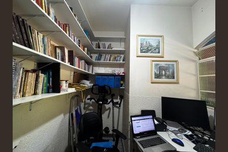 Casa à venda com 350m², 8 quartos e 2 vagasQuarto 8