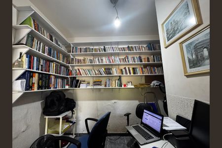 Casa à venda com 350m², 8 quartos e 2 vagasQuarto 8