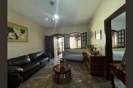 Casa à venda com 350m², 8 quartos e 2 vagasSala 1