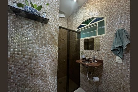 Casa à venda com 350m², 8 quartos e 2 vagasBanheiro 4