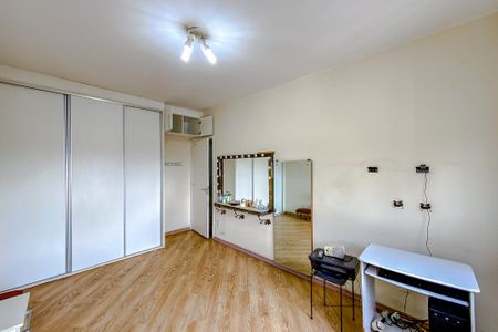 Apartamento à venda com 96m², 2 quartos e 1 vagaQuarto 2
