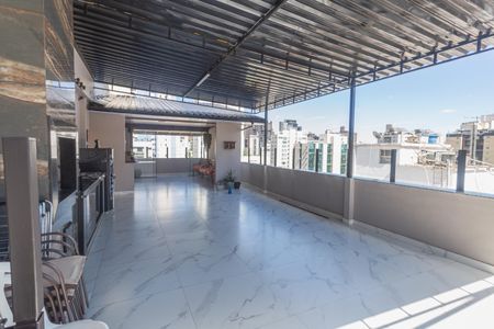 Apartamento à venda com 300m², 4 quartos e 2 vagasCobertura Linear