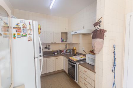 Apartamento à venda com 300m², 4 quartos e 2 vagasCozinha