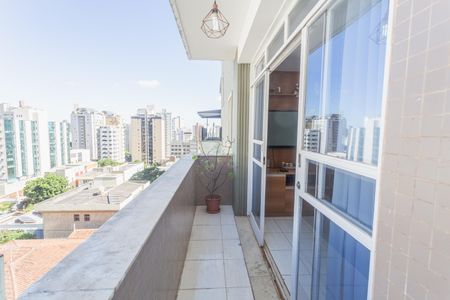 Apartamento à venda com 300m², 4 quartos e 2 vagasVaranda da Sala