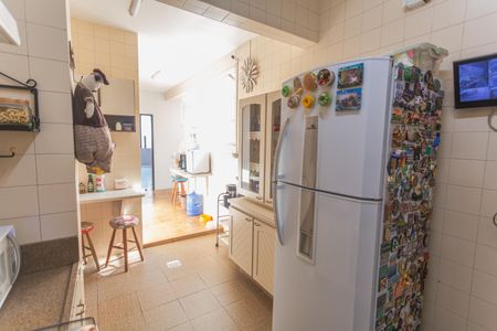 Apartamento à venda com 300m², 4 quartos e 2 vagasCozinha