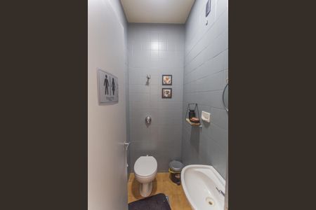 Apartamento à venda com 300m², 4 quartos e 2 vagasBanheiro de Serviço