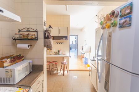 Apartamento à venda com 300m², 4 quartos e 2 vagasCozinha