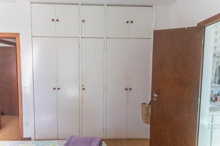 Apartamento à venda com 300m², 4 quartos e 2 vagasSuíte