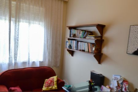 Casa à venda com 310m², 5 quartos e 4 vagas Casa à venda com 310m², 5 quartos e 4 vagasQuarto 3