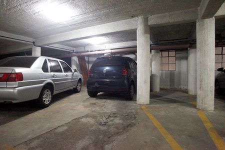 Apartamento à venda com 93m², 2 quartos e 2 vagasÁrea Comum - Box Garagem