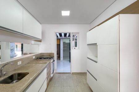 Casa de condomínio à venda com 100m², 2 quartos e 2 vagas Casa de condomínio à venda com 100m², 2 quartos e 2 vagasCozinha