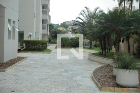Apartamento à venda com 128m², 3 quartos e 2 vagas Apartamento à venda com 128m², 3 quartos e 2 vagasÁrea comum - Pátio