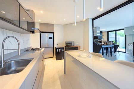Casa para alugar com 422m², 4 quartos e 3 vagasCozinha / Área Gourmet