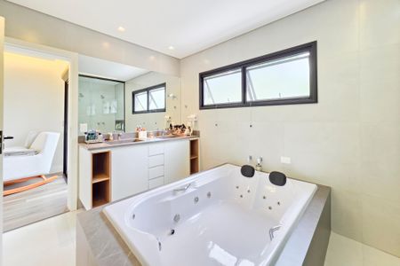 Casa para alugar com 422m², 4 quartos e 3 vagasBanheiro da Suíte 2