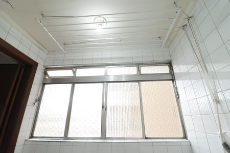 Apartamento à venda com 70m², 2 quartos e 1 vaga Apartamento à venda com 70m², 2 quartos e 1 vagaCozinha e Área de Serviço