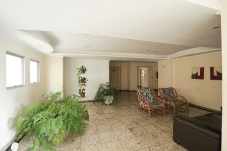 Apartamento à venda com 70m², 2 quartos e 1 vaga Apartamento à venda com 70m², 2 quartos e 1 vagaHall