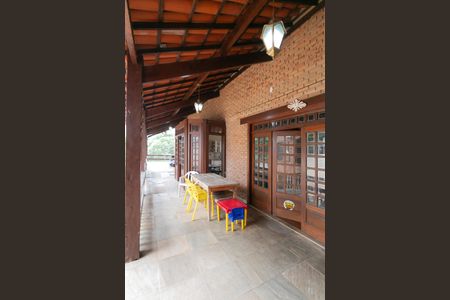 Casa à venda com 1100m², 5 quartos e 10 vagas Casa à venda com 1100m², 5 quartos e 10 vagasÁrea Externa