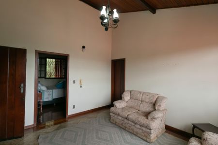 Casa à venda com 1100m², 5 quartos e 10 vagas Casa à venda com 1100m², 5 quartos e 10 vagasSala