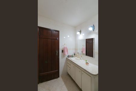 Casa à venda com 1100m², 5 quartos e 10 vagas Casa à venda com 1100m², 5 quartos e 10 vagasBanheiro Social 2