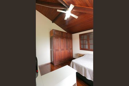 Casa à venda com 1100m², 5 quartos e 10 vagas Casa à venda com 1100m², 5 quartos e 10 vagasQuarto 1